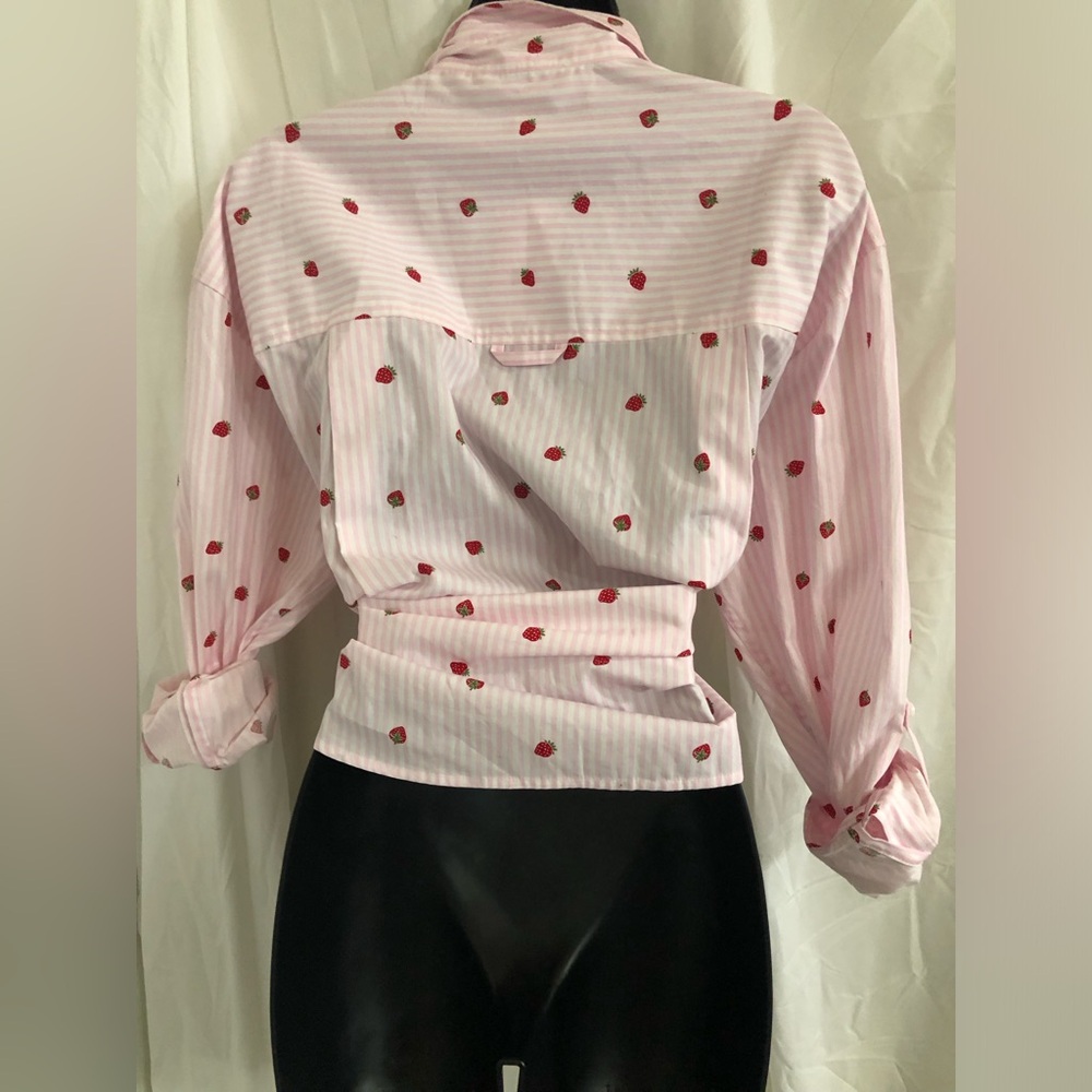 Nine West pink white striped strawberry button down menswear shirt size large - Picture 9 of 16
